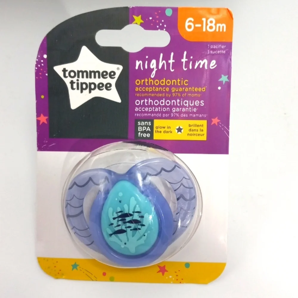 BABY BUNDLE BLANKET PAJAMA PACIFIER TEETHER BREAST PADS GROOMING KIT